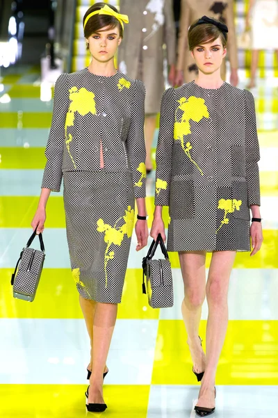 Look 17